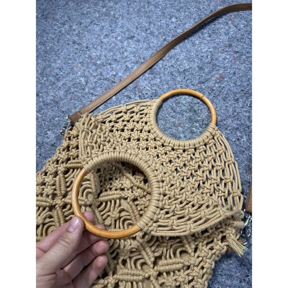 NWT Natural Crocheted Crossbody Purse with Bamboo Handles - Picture 3 of 10